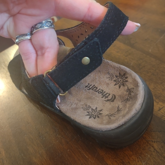 NWT Therafit Footwear black walking sandals - size 8 - Picture 4 of 9